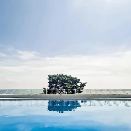 1007 Rogowo Pearl Apartment